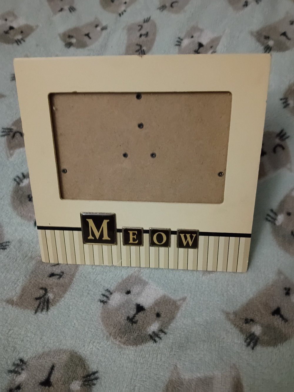 Meow Decorative Cat Photo Frame - Cream
